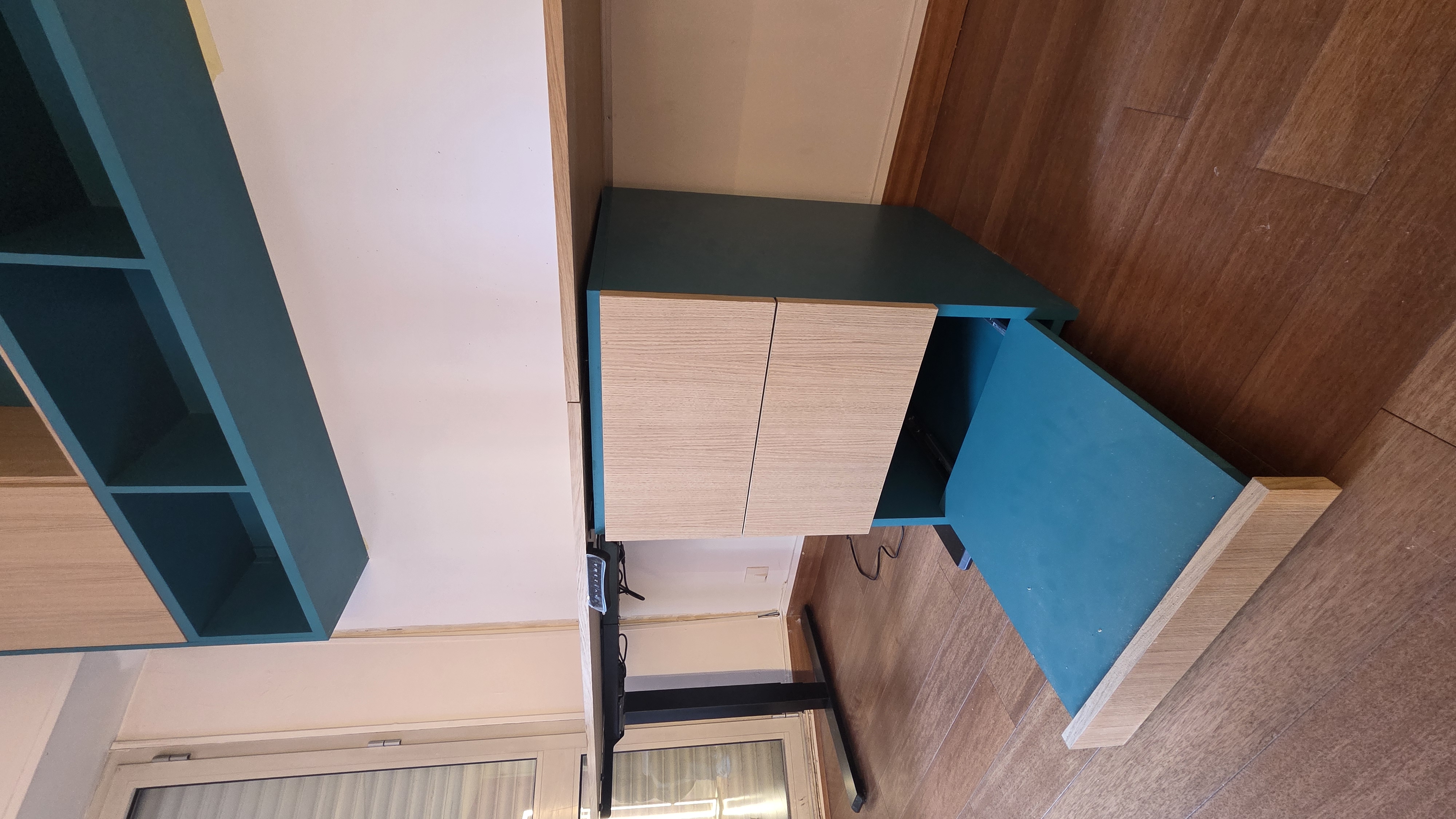 Bureau et rangements sur mesure